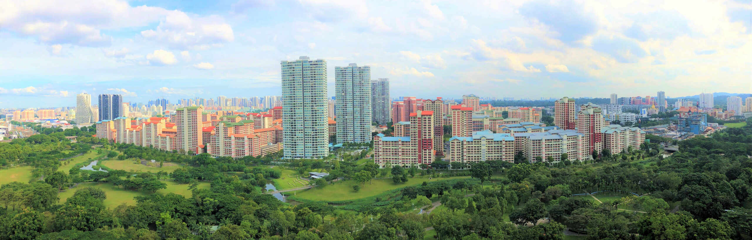 A spectacular, panoramic view of the park and HDBs at Bishan